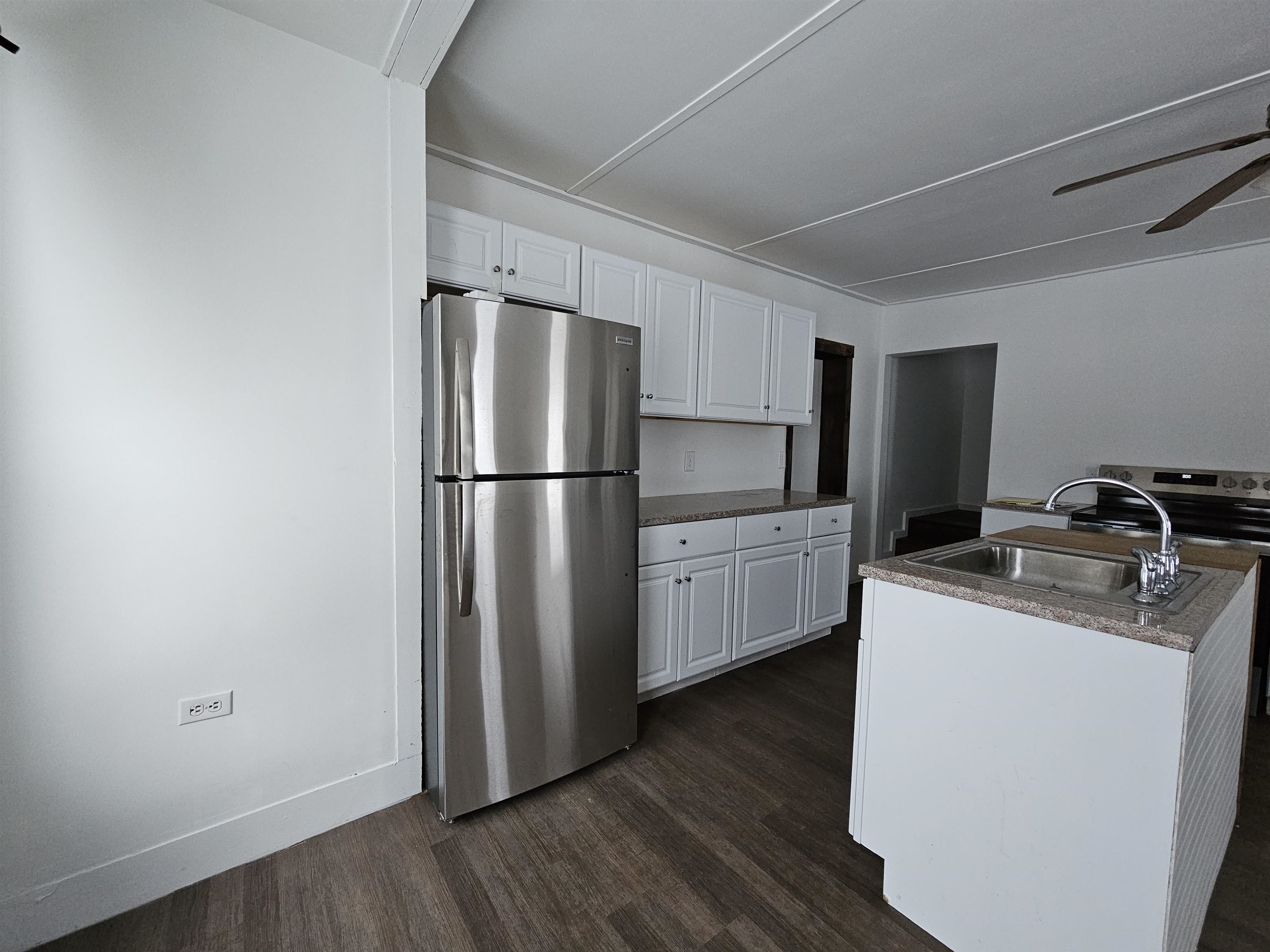 49 Winter Street Hardwick, VT 05843 - Photo 12 of 27