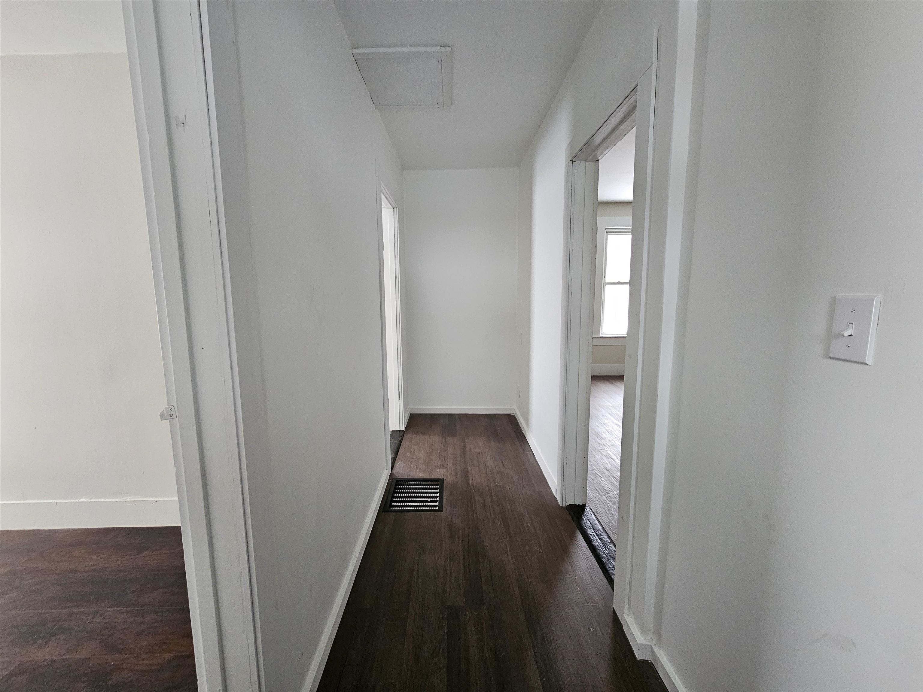 49 Winter Street Hardwick, VT 05843 - Photo 17 of 27