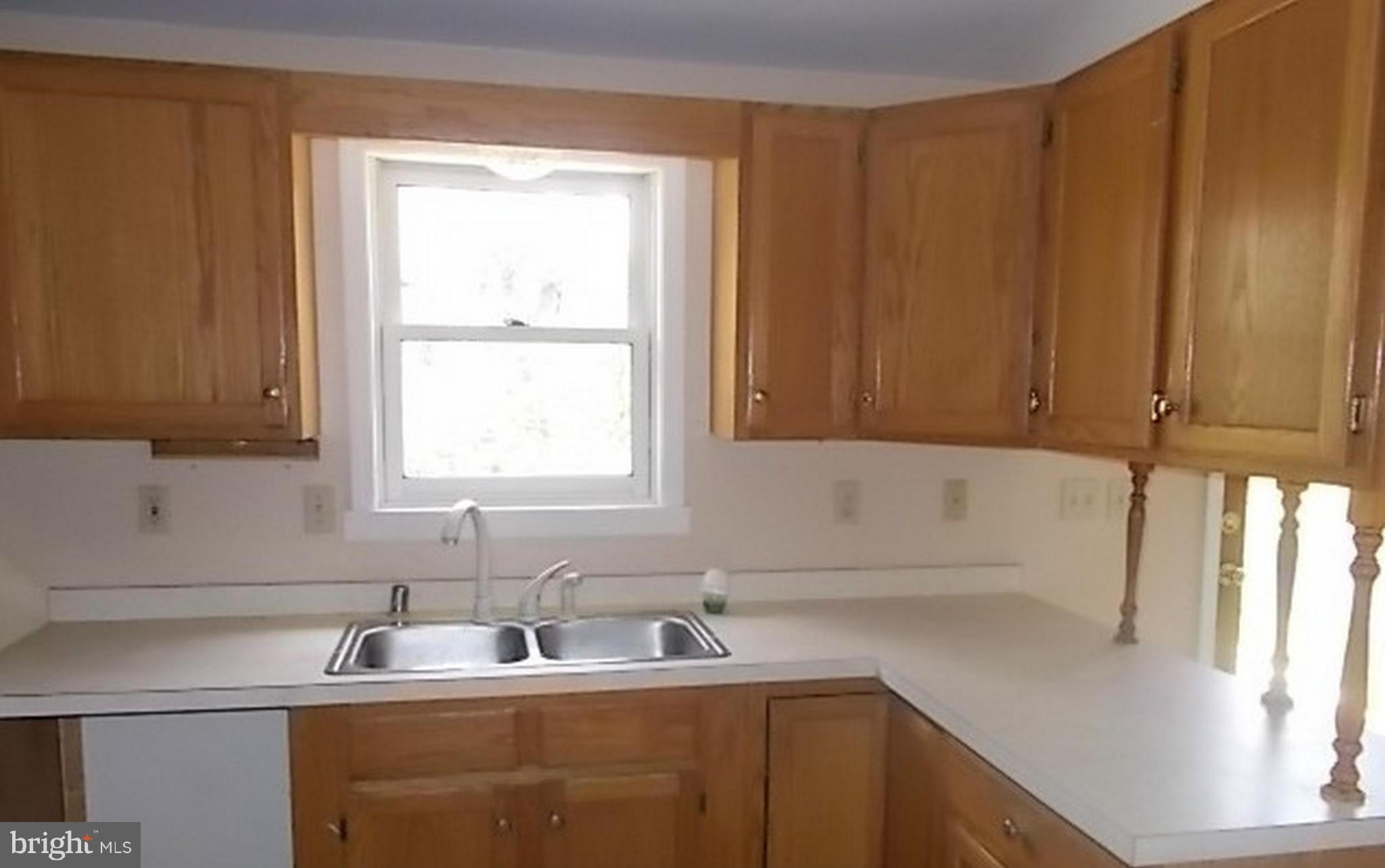 815 East Deep Run Road Westminster, MD 21158 - Photo 6 of 11 Kitchen