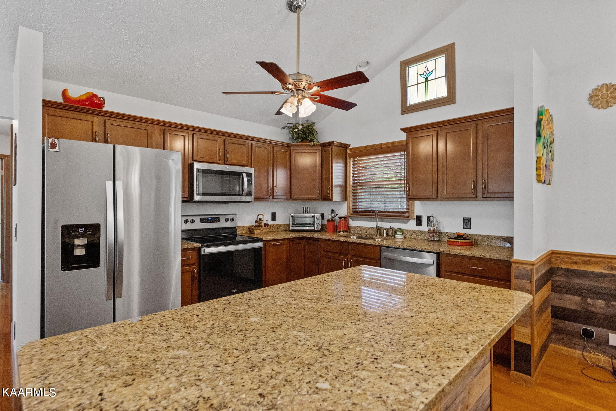 108 Bay View Point Sevierville, TN 37876 - Photo 15 of 39