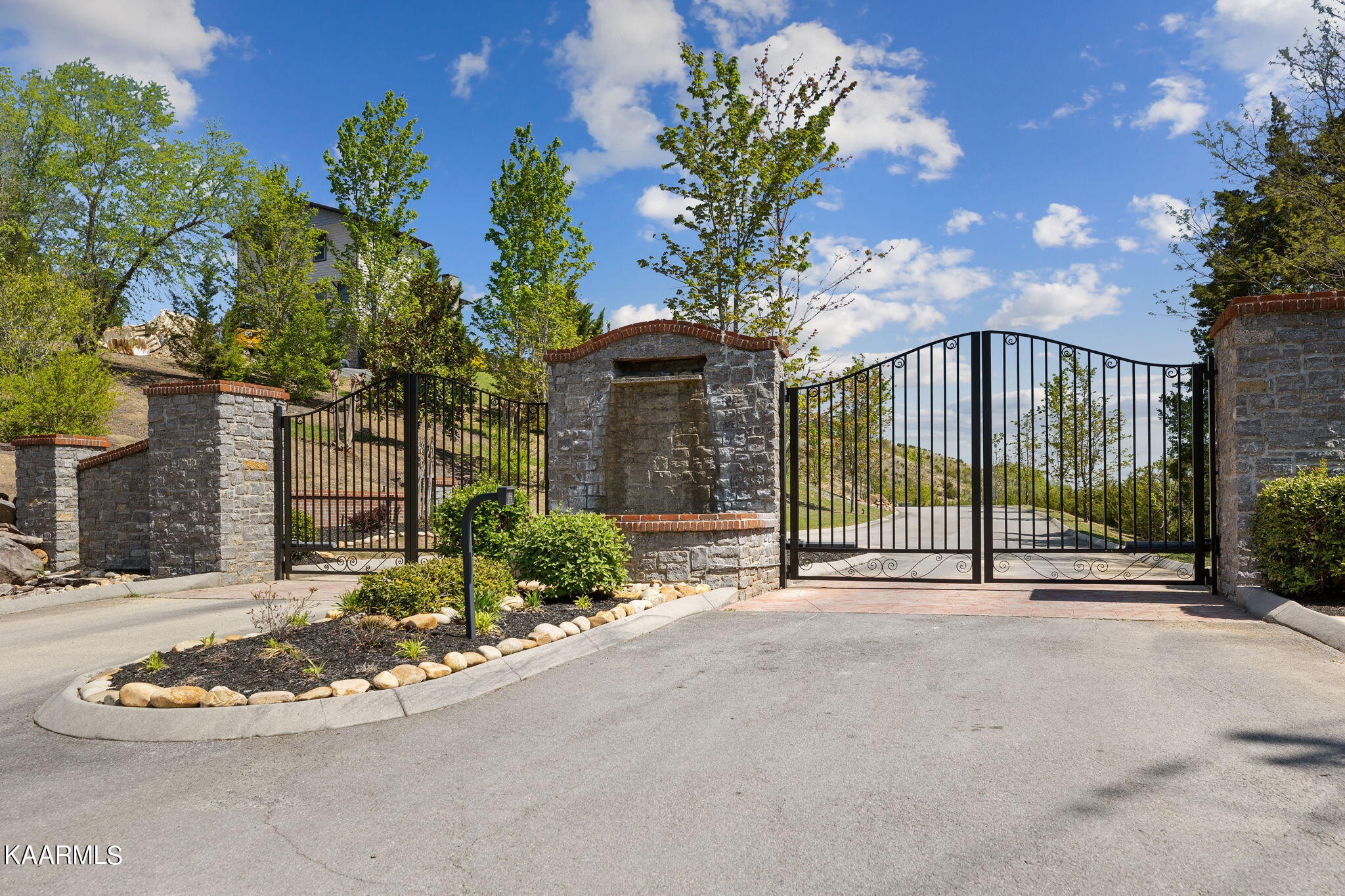 108 Bay View Point Sevierville, TN 37876 - Photo 35 of 39