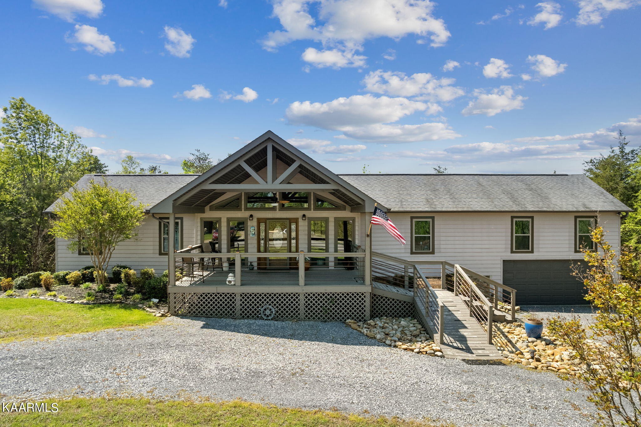 108 Bay View Point Sevierville, TN 37876 - Photo 6 of 39