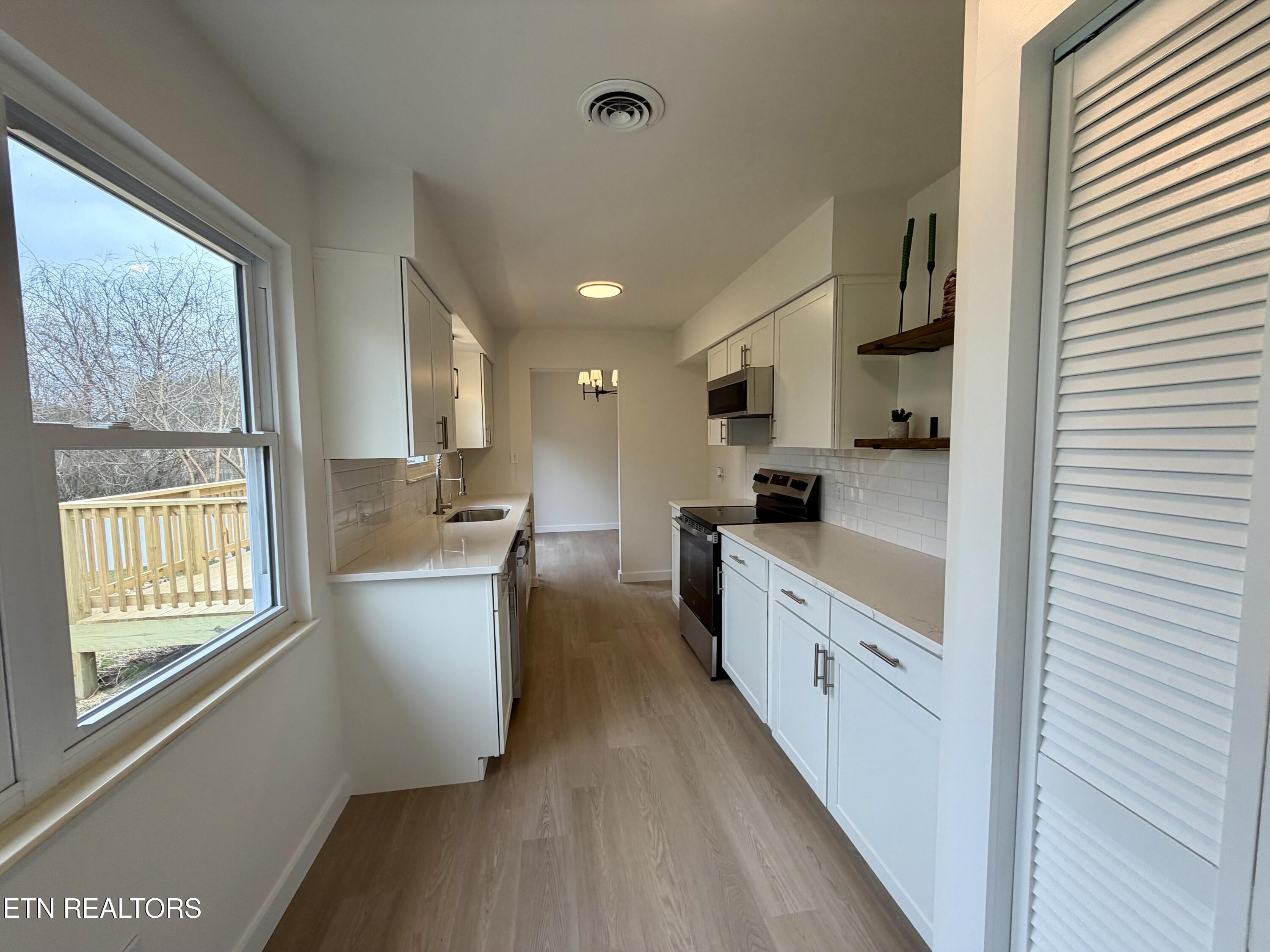 7810 Brickyard Road Powell, TN 37849 - Photo 13 of 27 IMG_7662