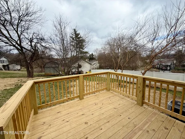 $339,900 | 7810 Brickyard Road, Powell, TN 37849