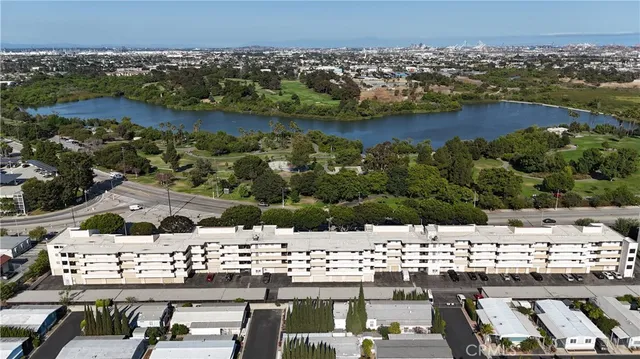 $439,000 | 26101 Vermont Avenue, Unit 103B, Harbor City, CA 90710