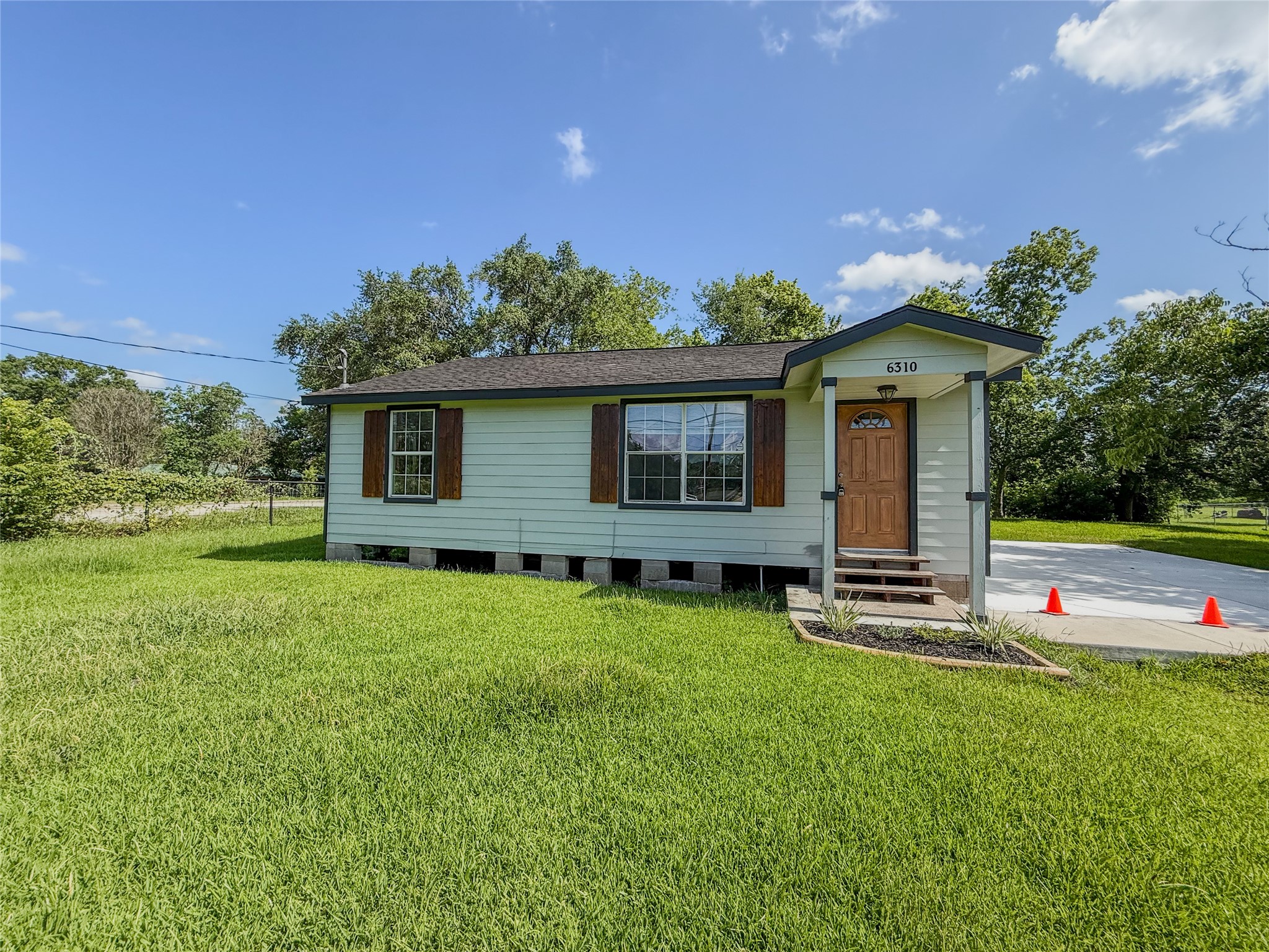 6310 Brookside Road Pearland, TX 77581 - Photo 5 of 17