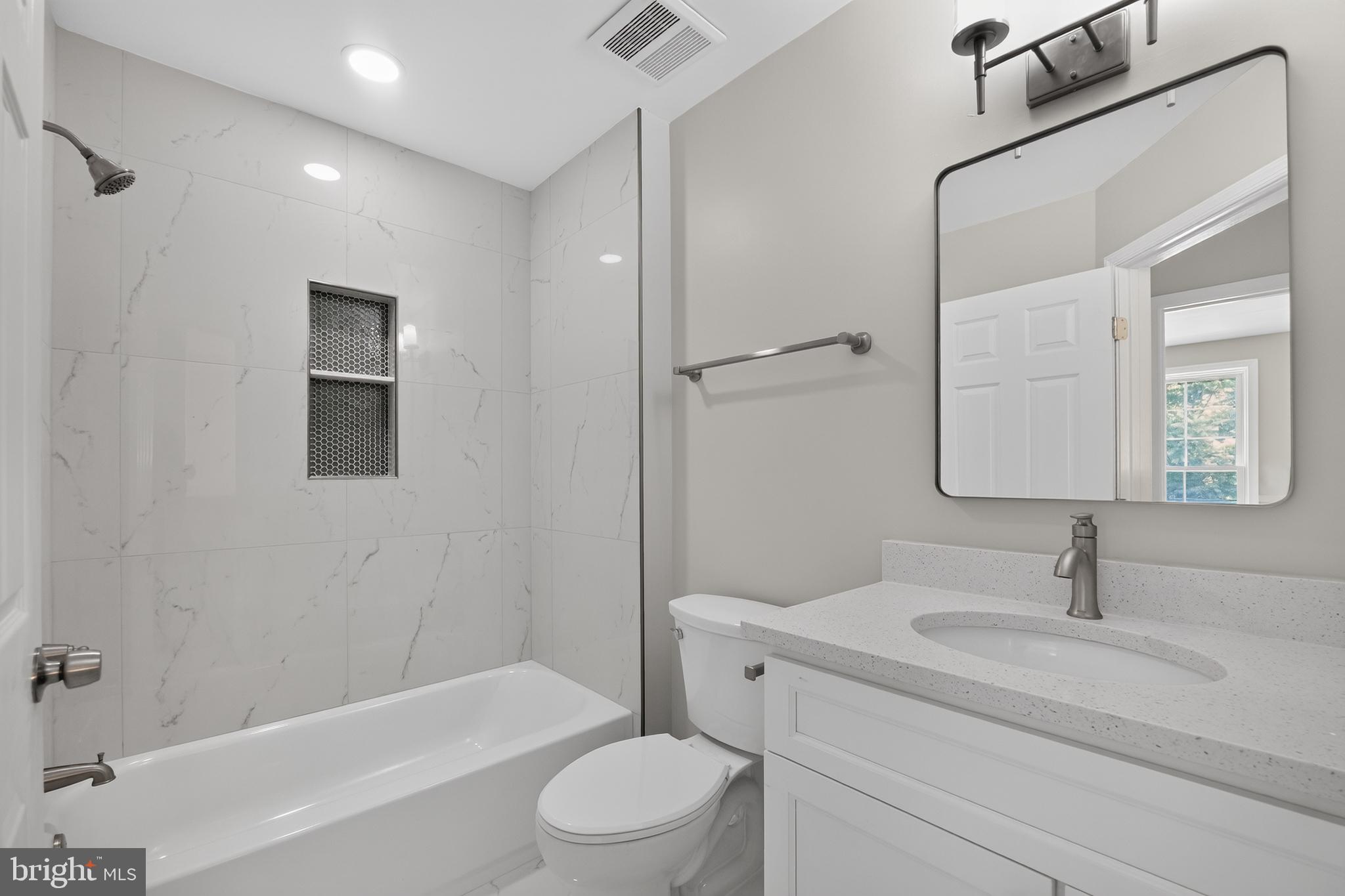 114 Gentlebrook Road Owings Mills, MD 21117 - Photo 27 of 32 Hallway bath