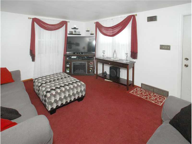130 Seton Road Verona, PA 15147 - Photo 2 of 15 Living Room.