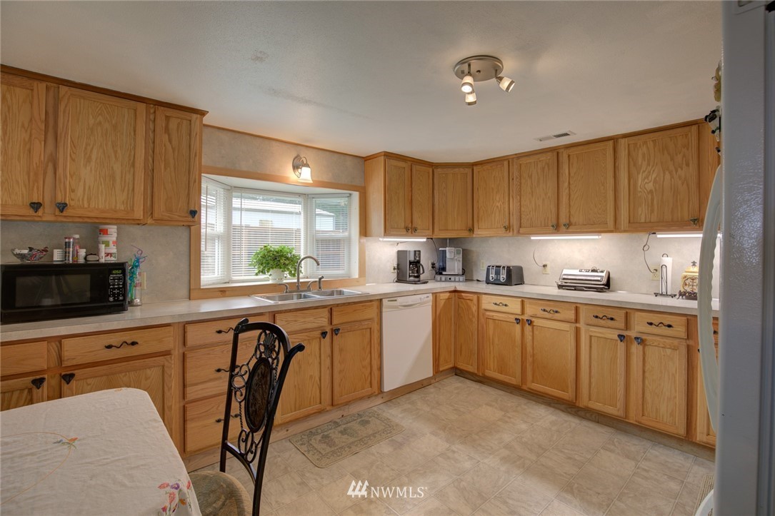 803 Clarke Road Aberdeen, WA 98520 - Photo 11 of 24 Gallery Image 11