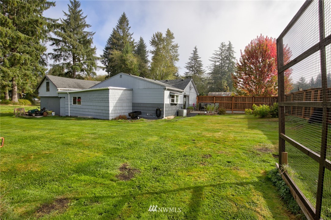 803 Clarke Road Aberdeen, WA 98520 - Photo 3 of 24 Gallery Image 3