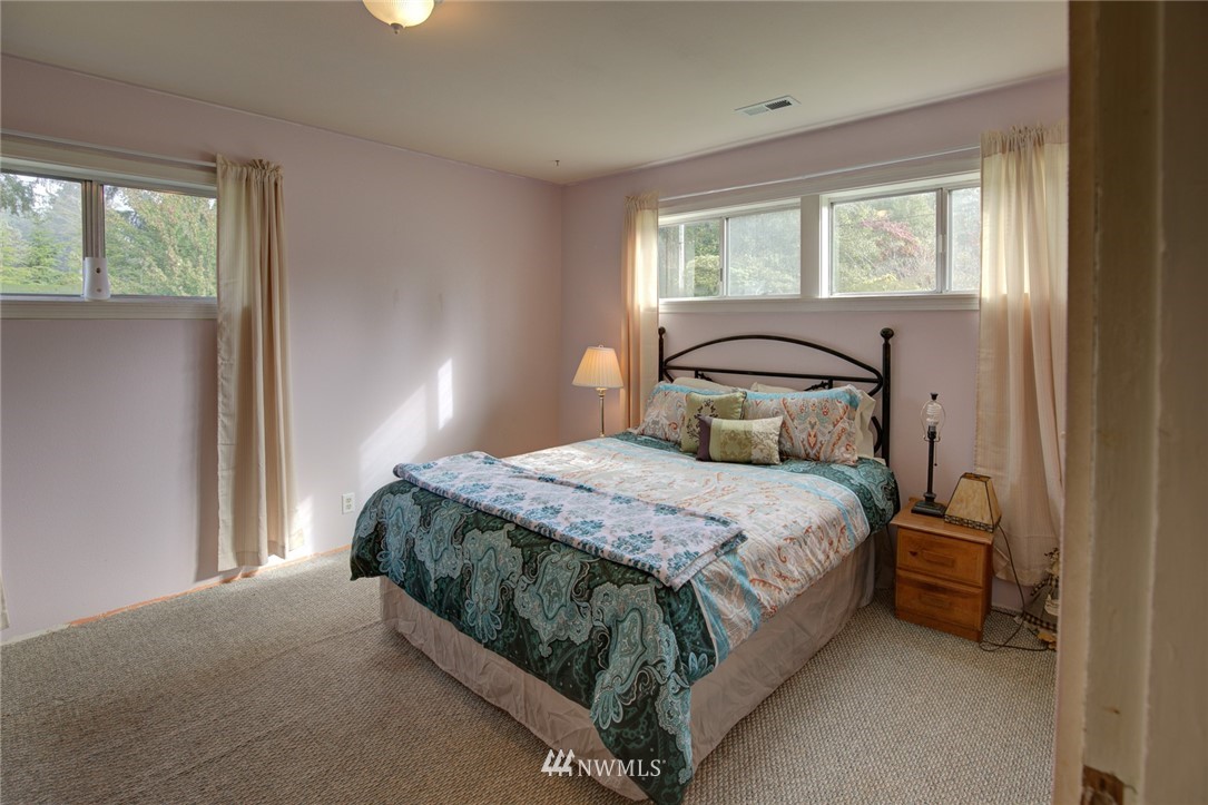 803 Clarke Road Aberdeen, WA 98520 - Photo 9 of 24 Gallery Image 9