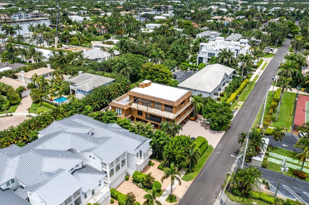 122 Andrews Avenue, Unit 2A Delray Beach, FL 33483 - Photo 32 of 39 an aerial view of a house with a garden