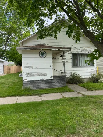 $135,000 | 234 St Mary S Parkway, Manistee, MI 49660