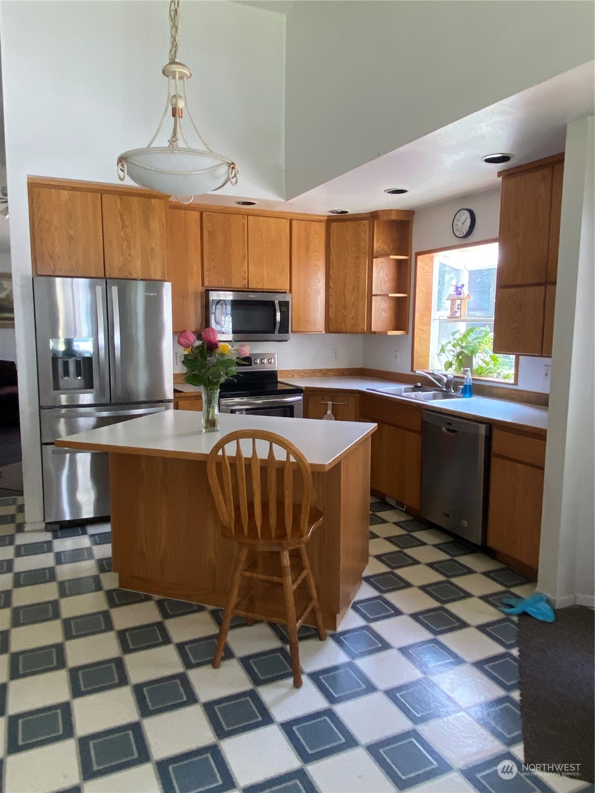 450 Cook Road Camano Island, WA 98282 - Photo 10 of 39 Gallery Image 10