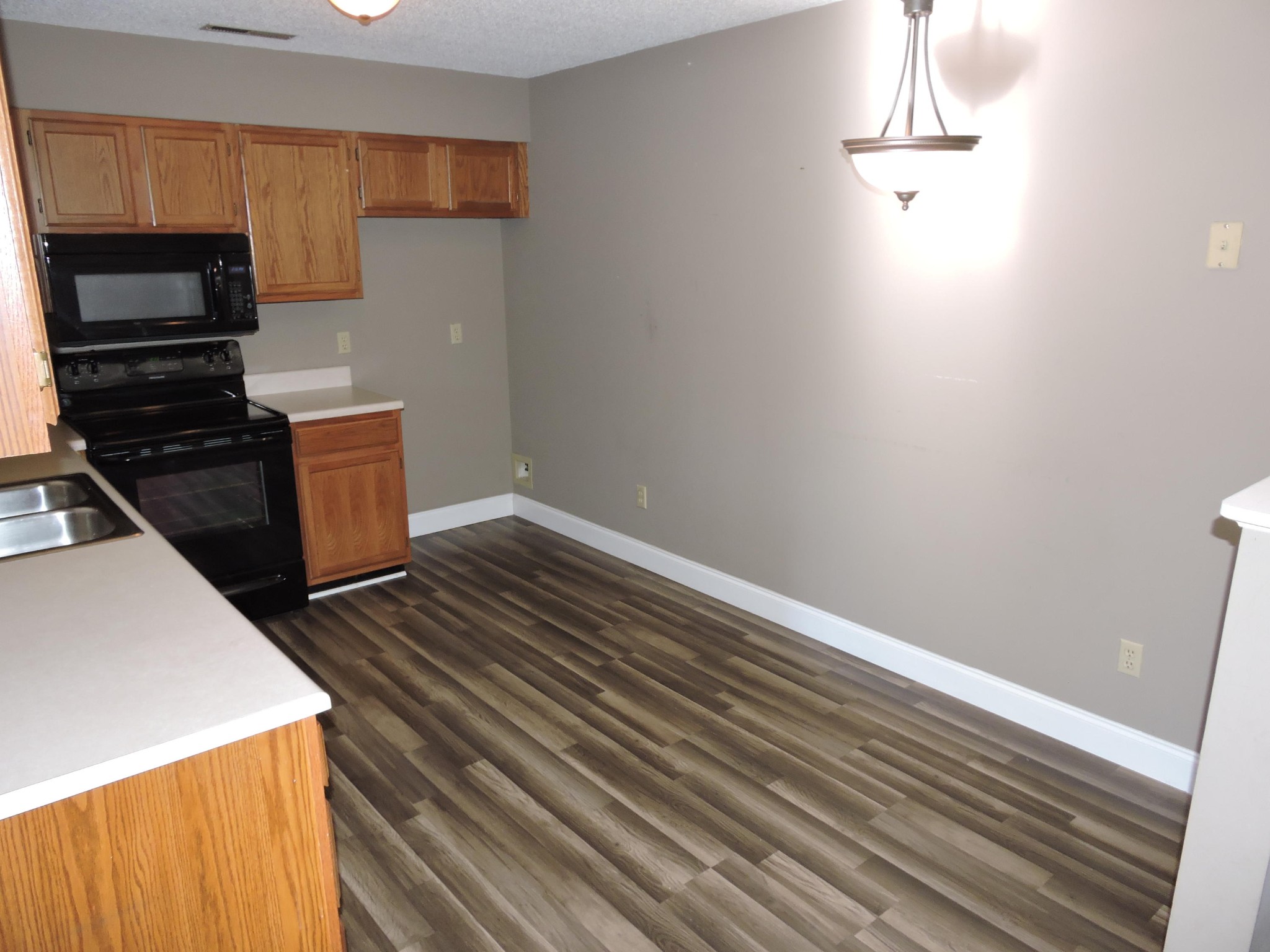 8013 Atmore Way Powell, TN 37849 - Photo 6 of 16 Gallery Image 6