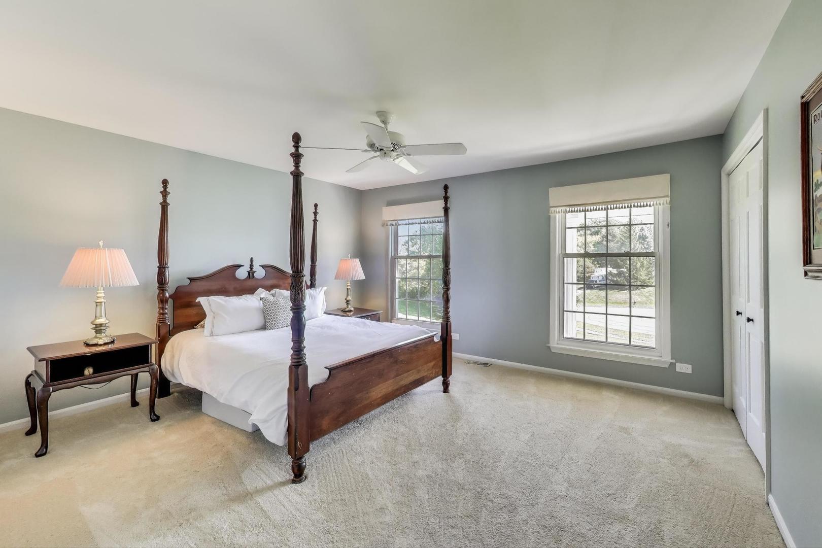 924 Stonefield Circle Inverness, IL 60067 - Photo 29 of 50 a bedroom with a bed and a window