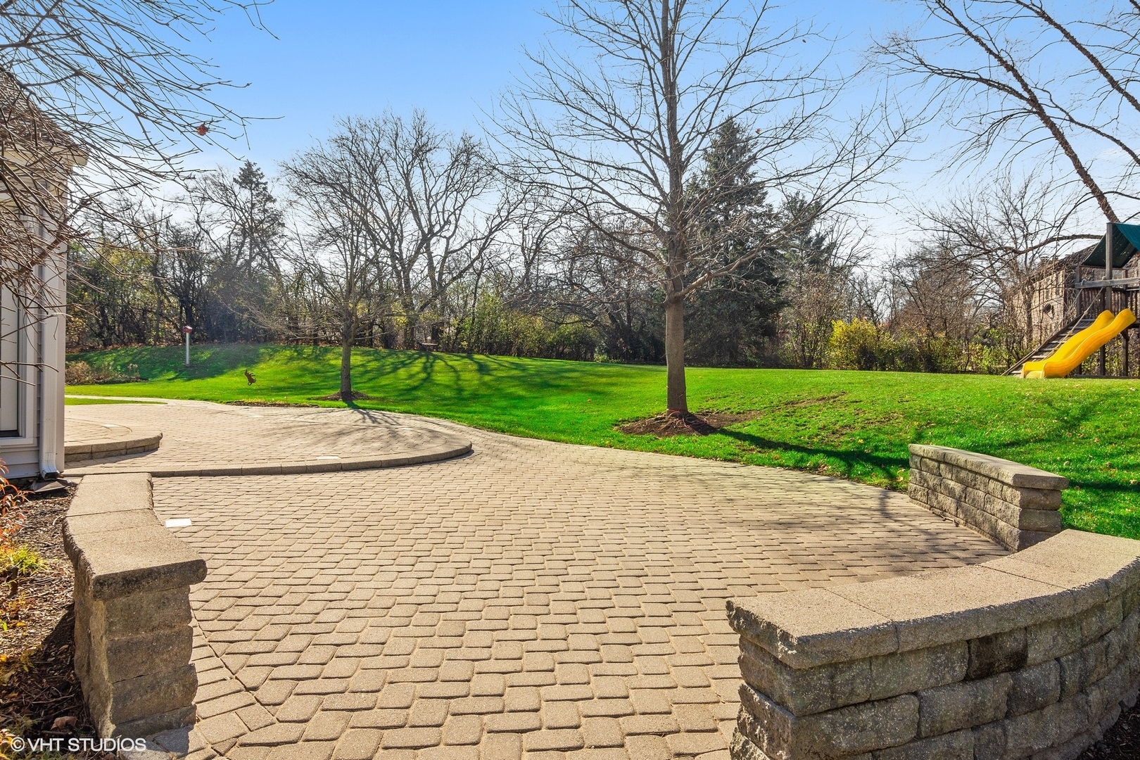 924 Stonefield Circle Inverness, IL 60067 - Photo 40 of 50 a view of a park with large trees