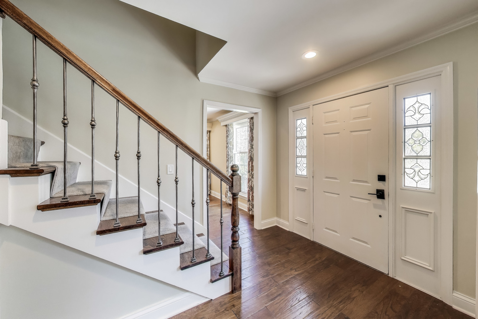 924 Stonefield Circle Inverness, IL 60067 - Photo 4 of 50 a view of an entryway with wooden floor