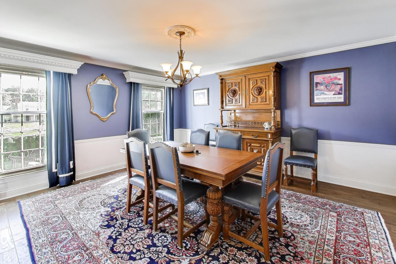 924 Stonefield Circle Inverness, IL 60067 - Photo 8 of 50 a view of a dining room with furniture