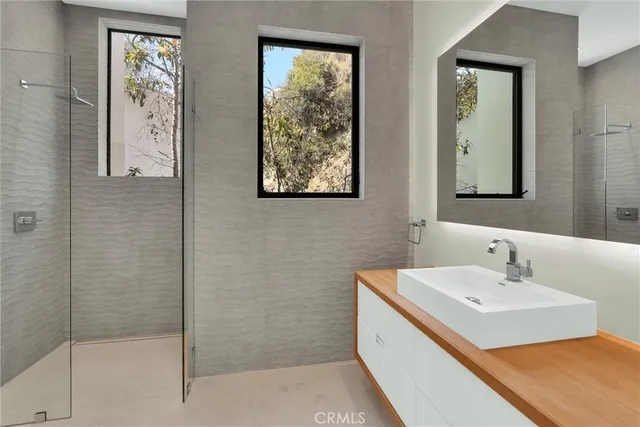 $6,670,000 | 2341 Zorada Court, Los Angeles, CA 90046