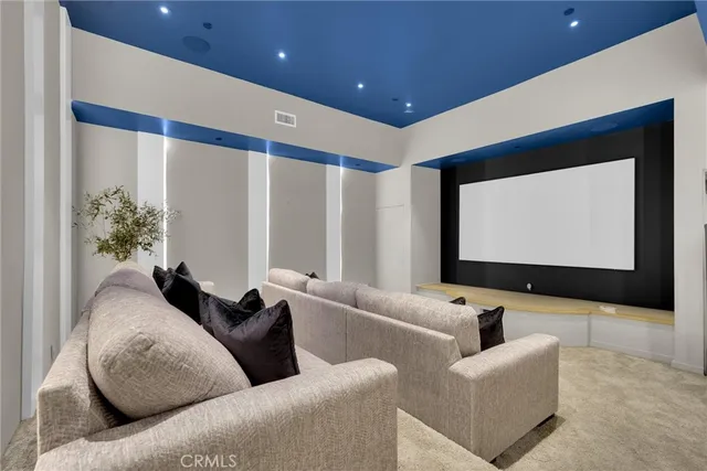 $6,670,000 | 2341 Zorada Court, Los Angeles, CA 90046