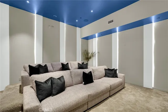 $6,670,000 | 2341 Zorada Court, Los Angeles, CA 90046