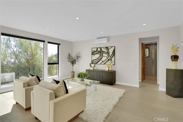 $6,670,000 | 2341 Zorada Court, Los Angeles, CA 90046