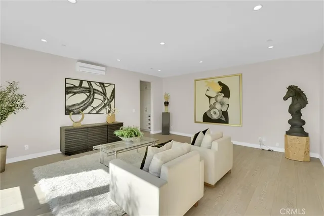 $6,670,000 | 2341 Zorada Court, Los Angeles, CA 90046