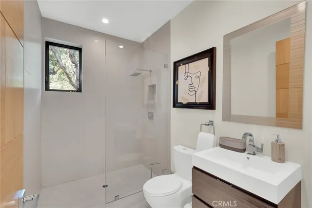 $6,670,000 | 2341 Zorada Court, Los Angeles, CA 90046