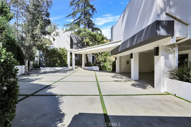 $6,670,000 | 2341 Zorada Court, Los Angeles, CA 90046