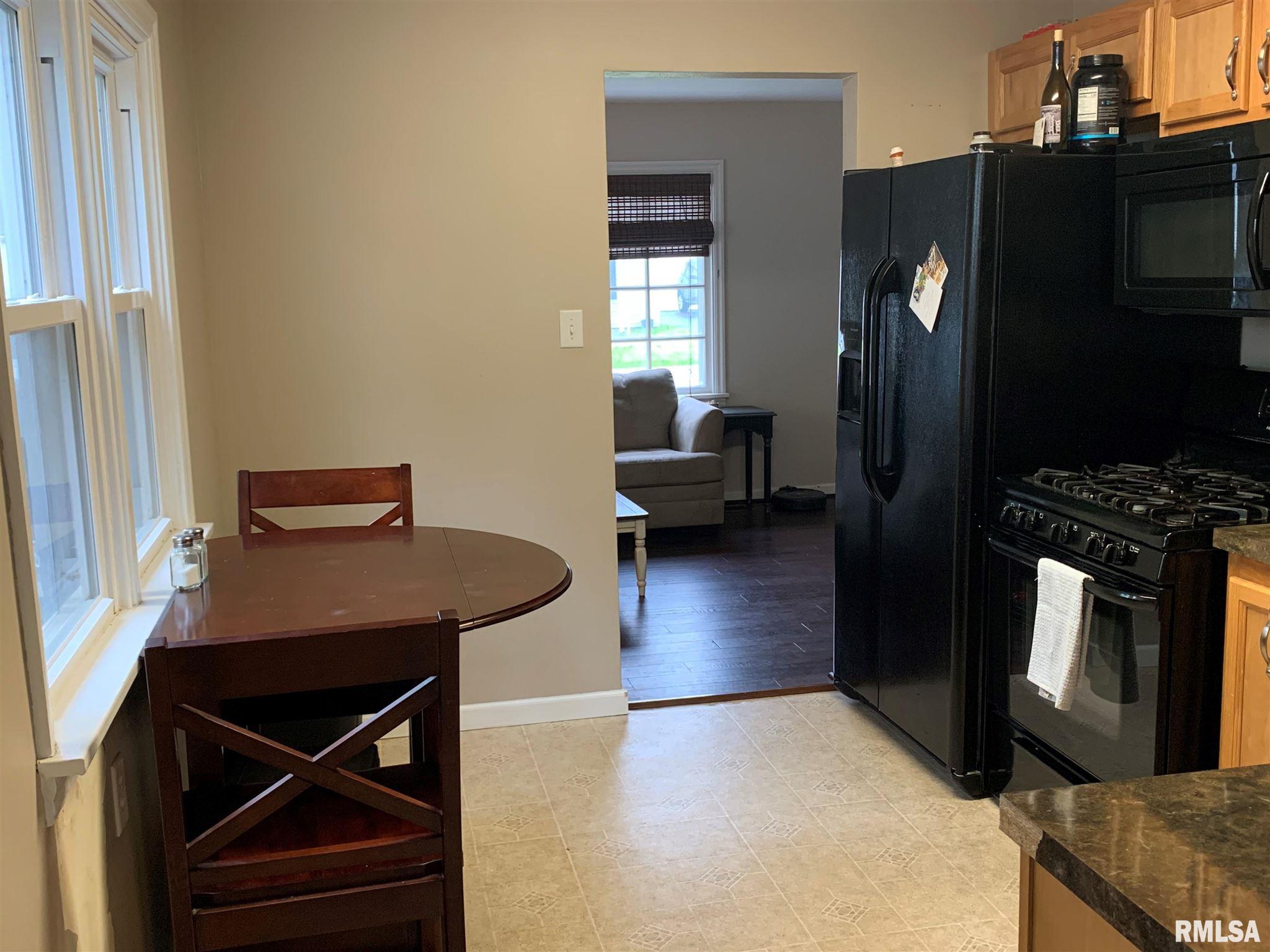 3029 South 3rd Street Springfield, IL 62703 - Photo 5 of 10
