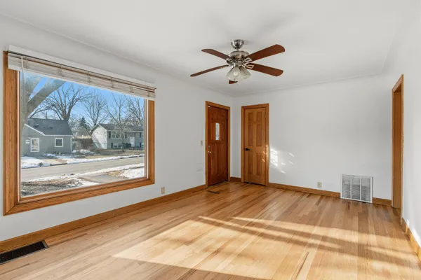$310,000 | 3808 Vera Cruz Avenue North, Robbinsdale, MN 55422