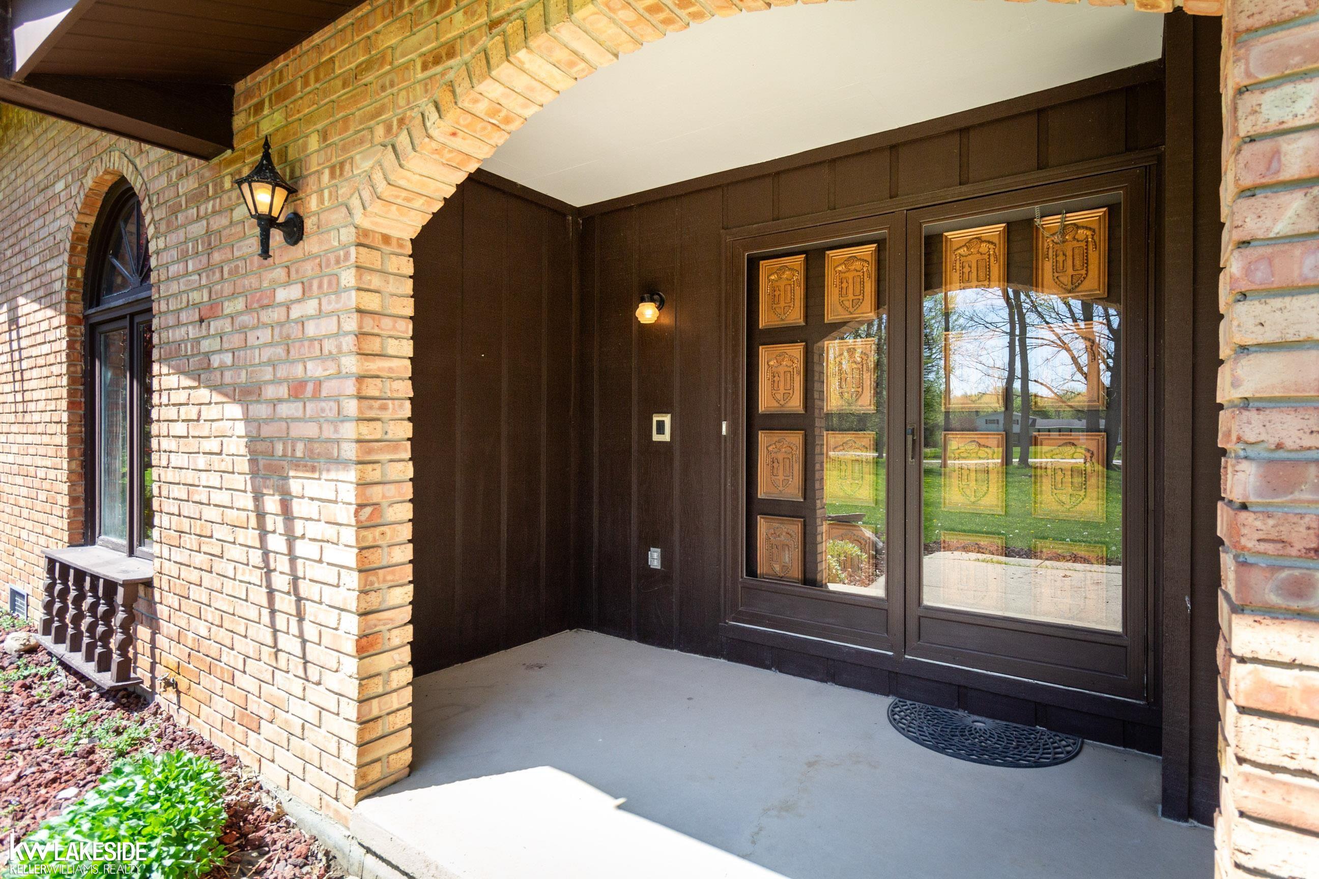 16044 Hough Road Allenton, MI 48002 - Photo 3 of 48 50157279-F004E27A-EF90-441B-A7FC-ABB5840551F6.JPG