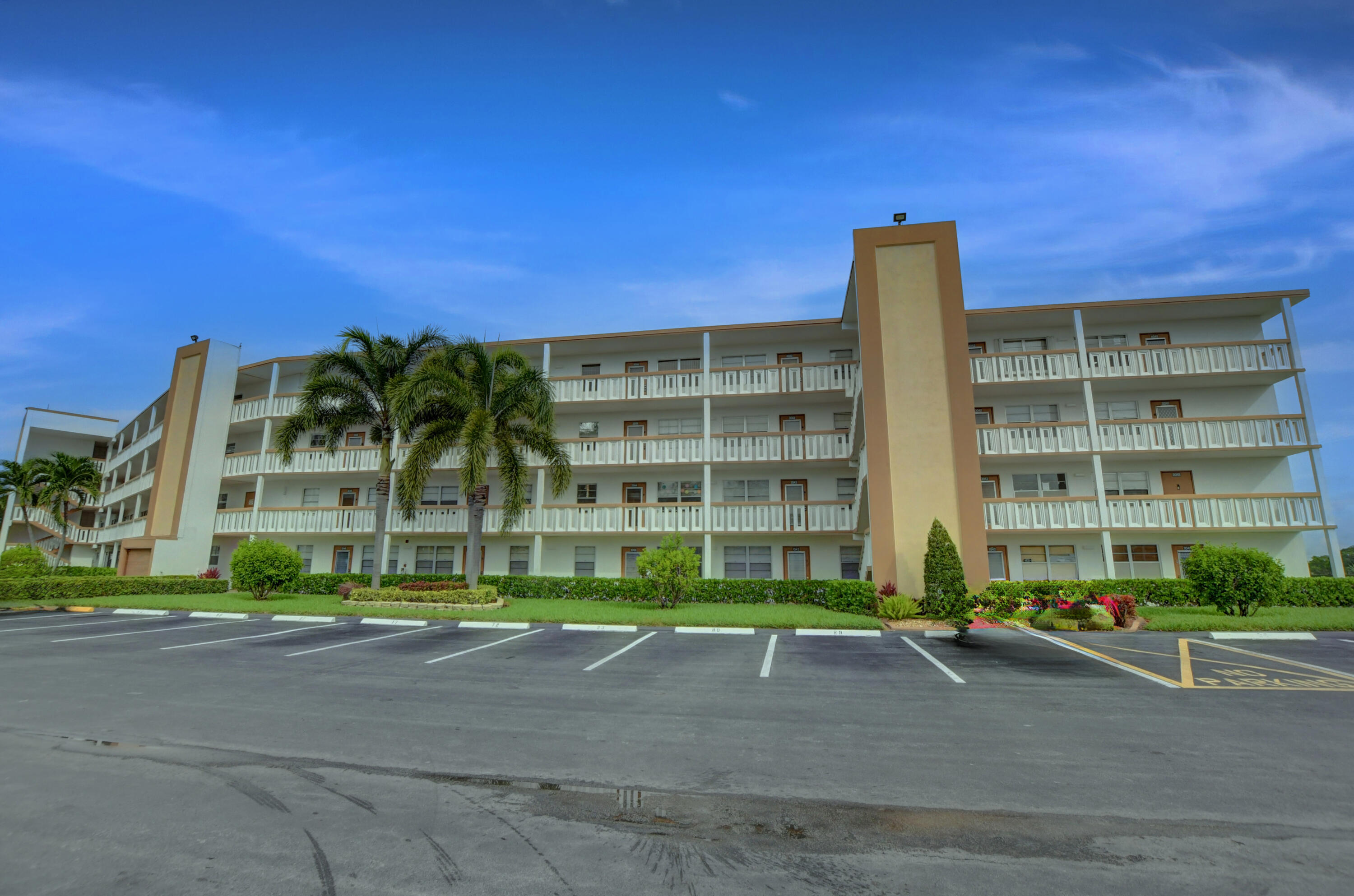3046 Cornwall C, Unit 3046C Boca Raton, FL 33434 - Photo 1 of 71 01_ebf_3641_2_3_4_5