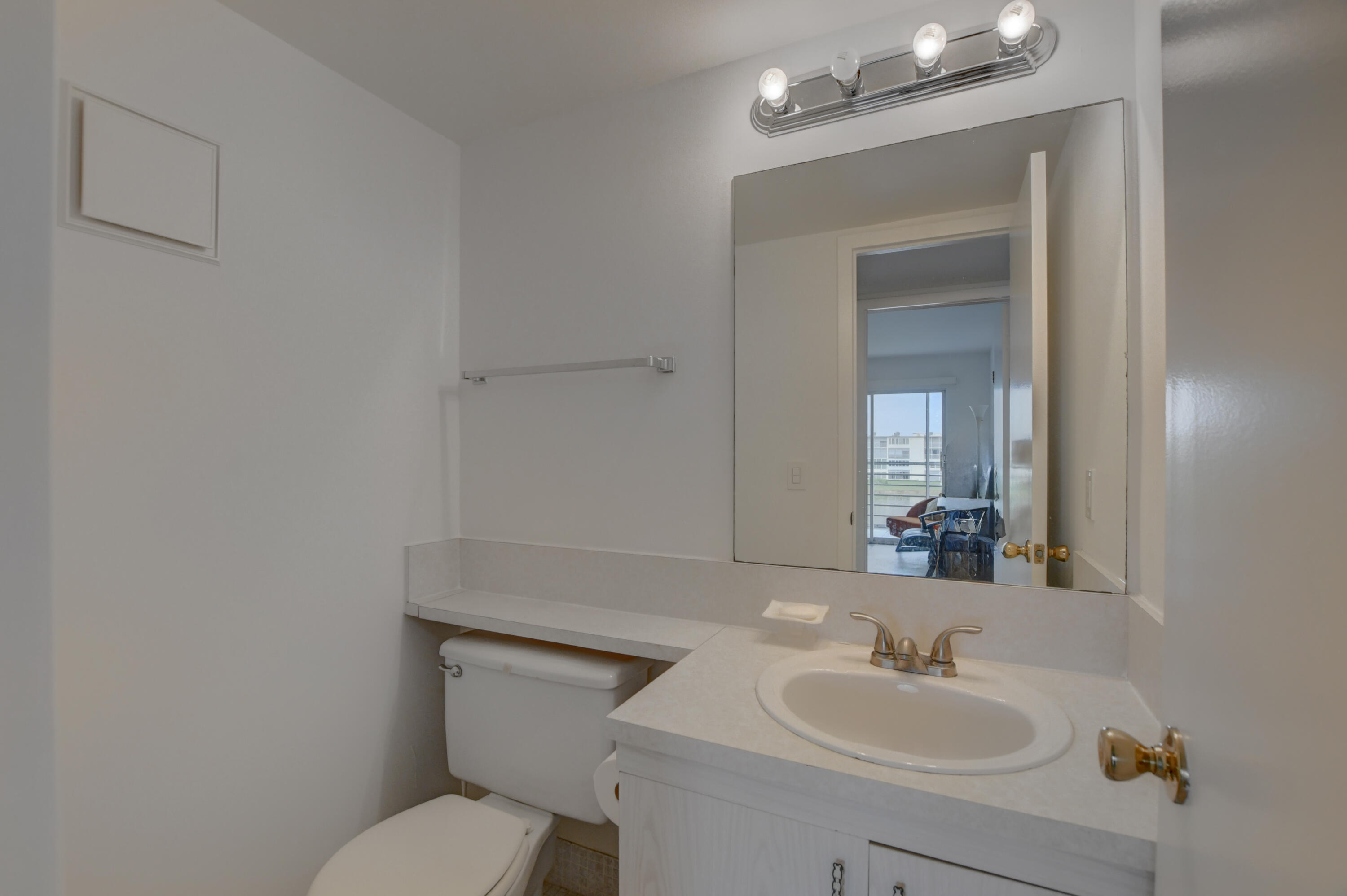 3046 Cornwall C, Unit 3046C Boca Raton, FL 33434 - Photo 14 of 71 14_ebf_3706_07_08_09_10