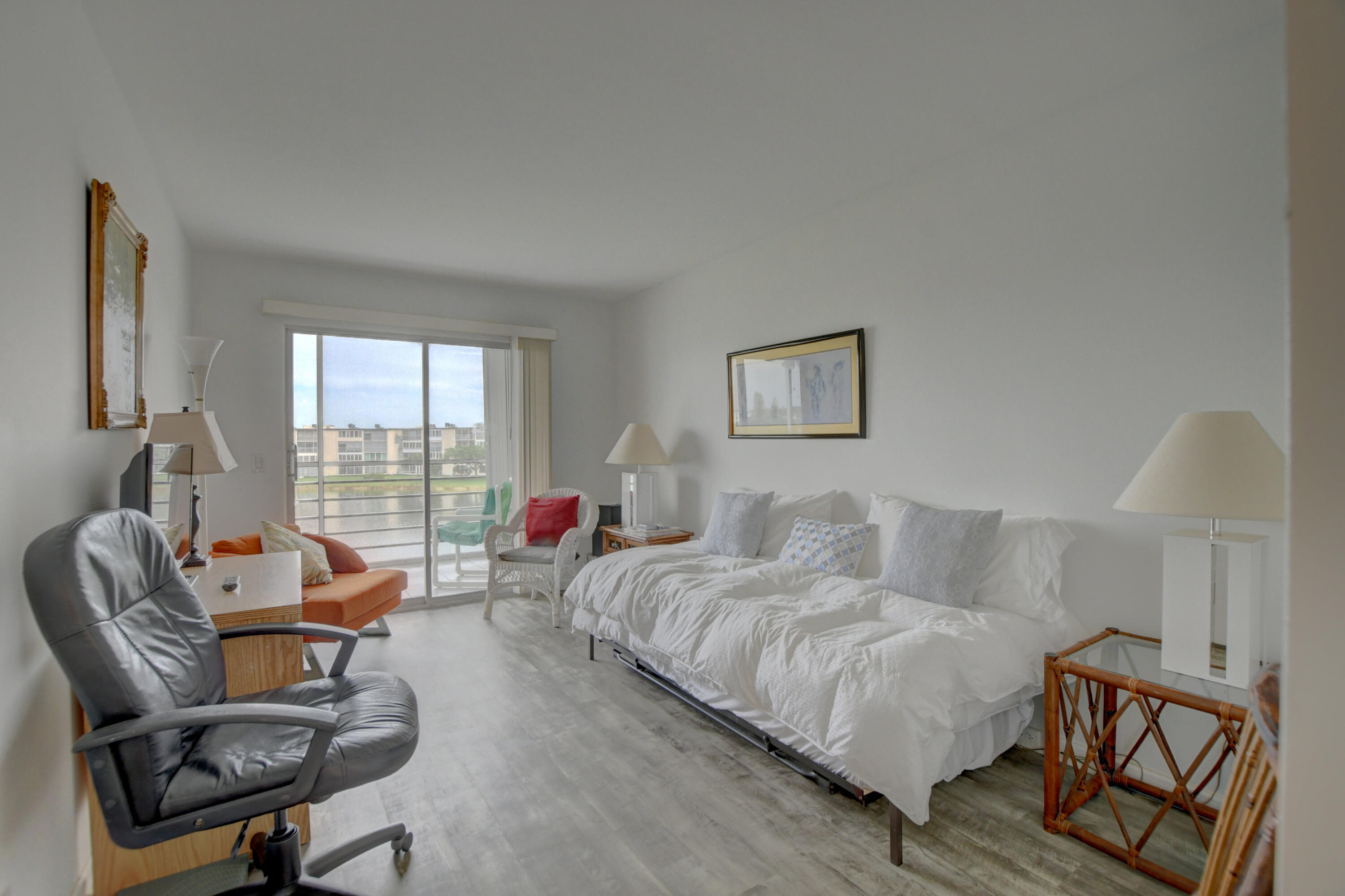 3046 Cornwall C, Unit 3046C Boca Raton, FL 33434 - Photo 16 of 71 16_ebf_3716_17_18_19_20