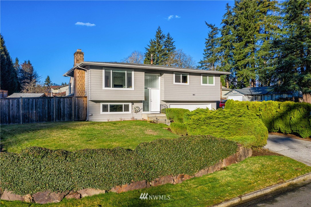 11830 Northeast 156th Street Bothell, WA 98011 - Photo 2 of 37 Gallery Image 2