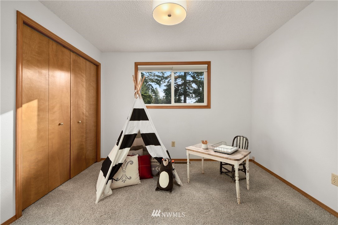 11830 Northeast 156th Street Bothell, WA 98011 - Photo 17 of 37 Gallery Image 17