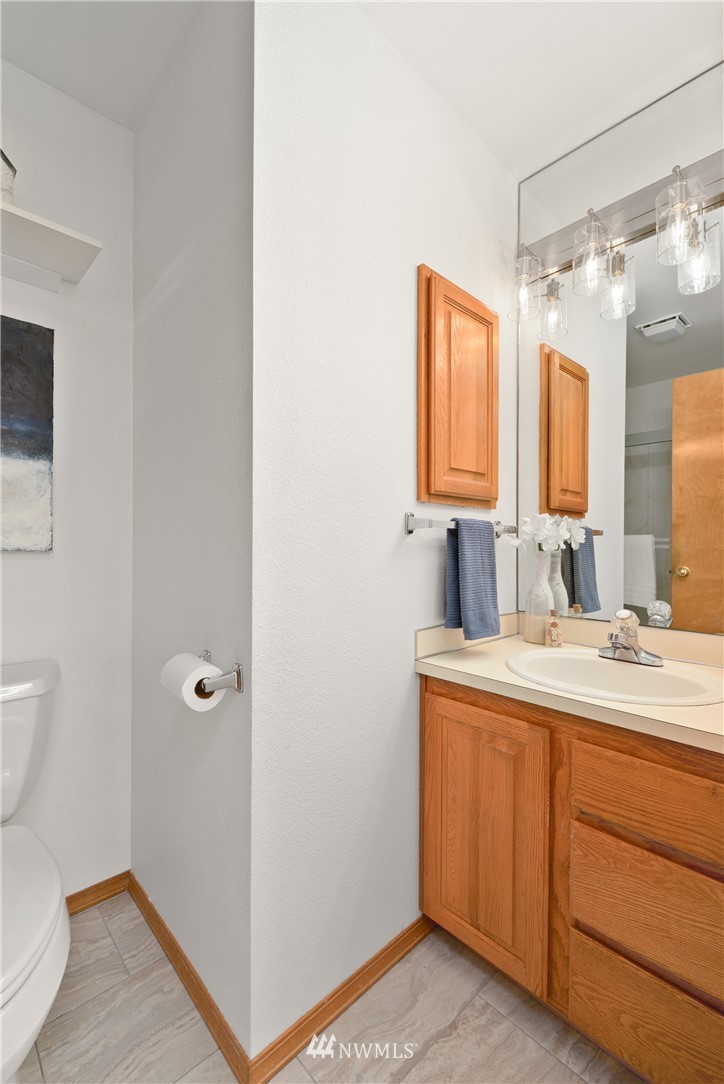 11830 Northeast 156th Street Bothell, WA 98011 - Photo 18 of 37 Gallery Image 18