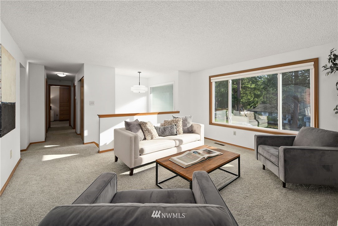 11830 Northeast 156th Street Bothell, WA 98011 - Photo 3 of 37 Gallery Image 3