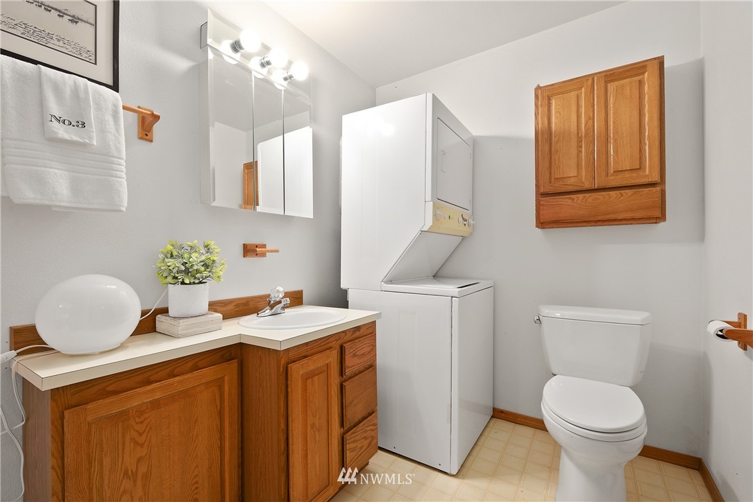 11830 Northeast 156th Street Bothell, WA 98011 - Photo 25 of 37 Gallery Image 25