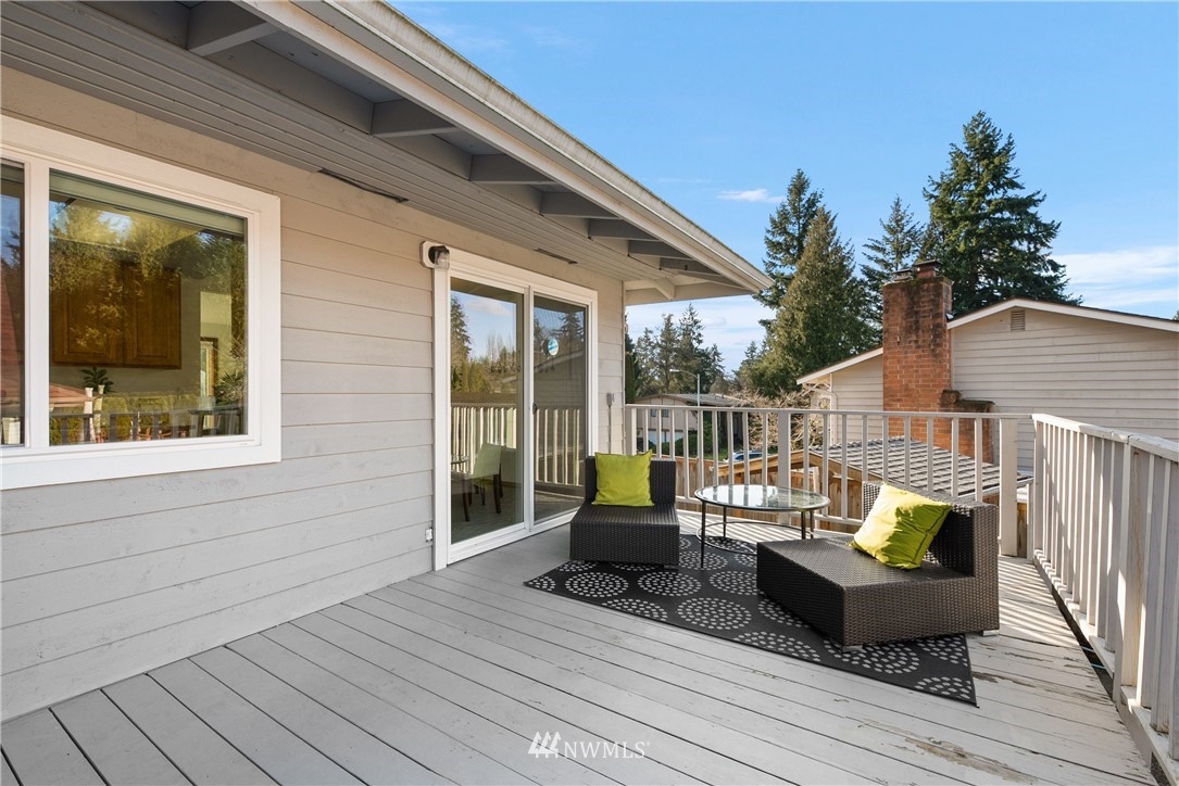 11830 Northeast 156th Street Bothell, WA 98011 - Photo 26 of 37 Gallery Image 26