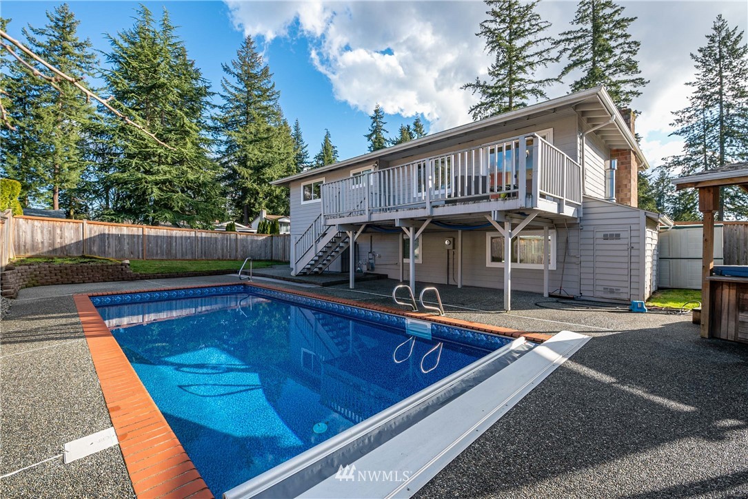 11830 Northeast 156th Street Bothell, WA 98011 - Photo 29 of 37 Gallery Image 29