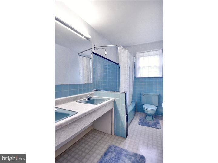 502 Howard Road Cherry Hill, NJ 08034 - Photo 20 of 20 Bathroom