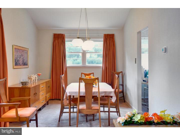502 Howard Road Cherry Hill, NJ 08034 - Photo 5 of 20 Dining Room