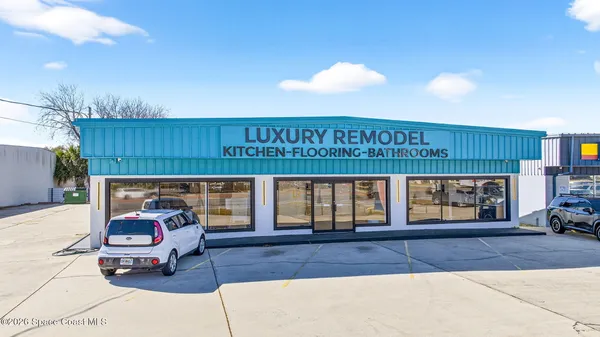 $1,800,000 | 809 North Cocoa Boulevard, Unit 102, Cocoa, FL 32922