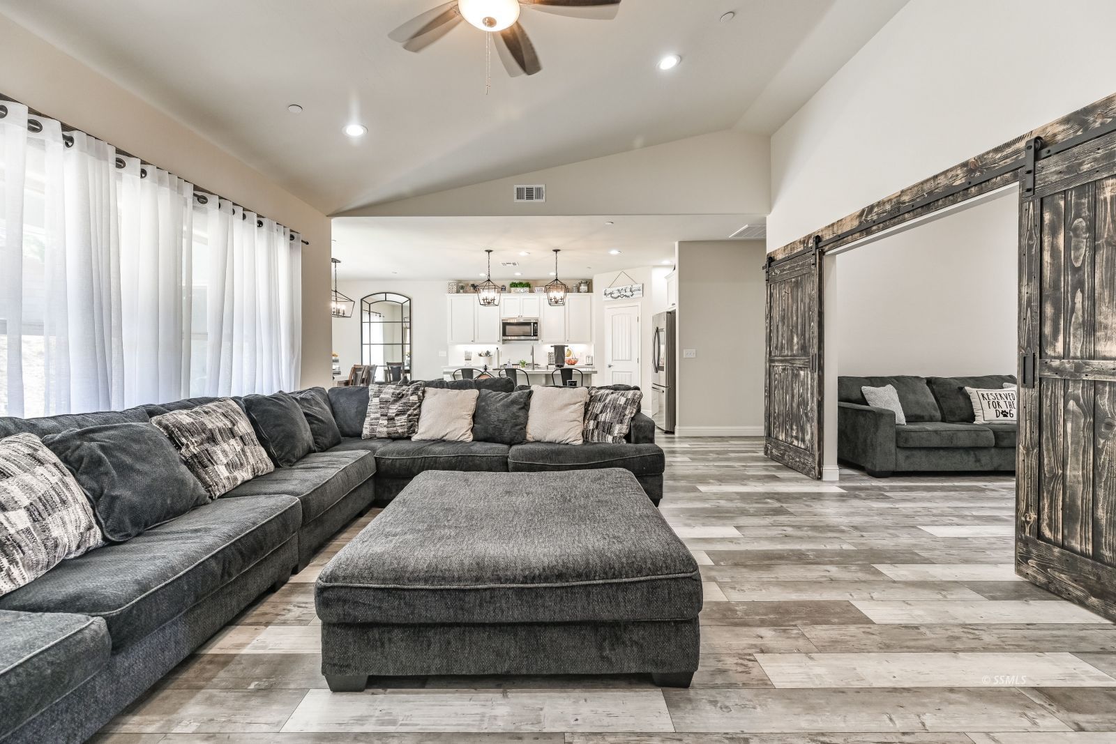 131 Brianna Street Ridgecrest, CA 93555 - Photo 5 of 26