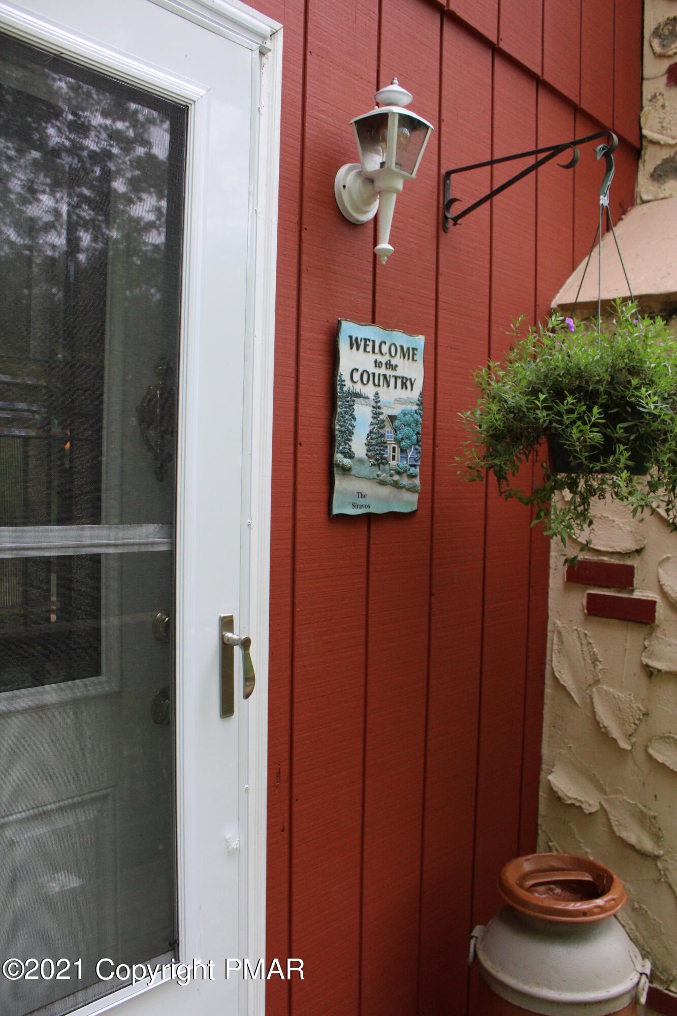 4208 Winchester Way Bushkill, PA 18324 - Photo 34 of 44 a view of a entryway