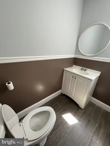 a close view of sink