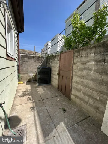 $2,200 | 1522 McKean Street, Philadelphia, PA 19145